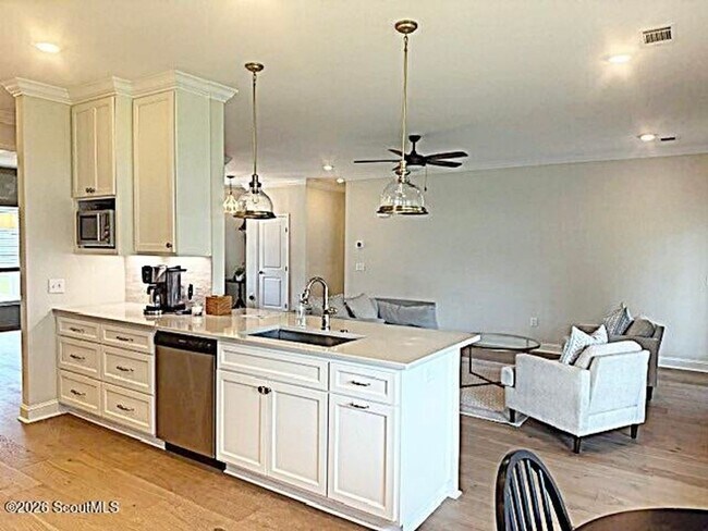 Building Photo - 119 Hadleigh Bluff