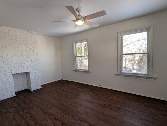 Building Photo - 500 Fordham Ave