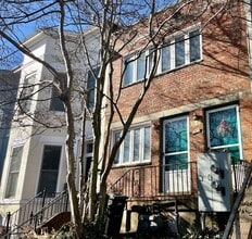 Building Photo - 218 10th St NE