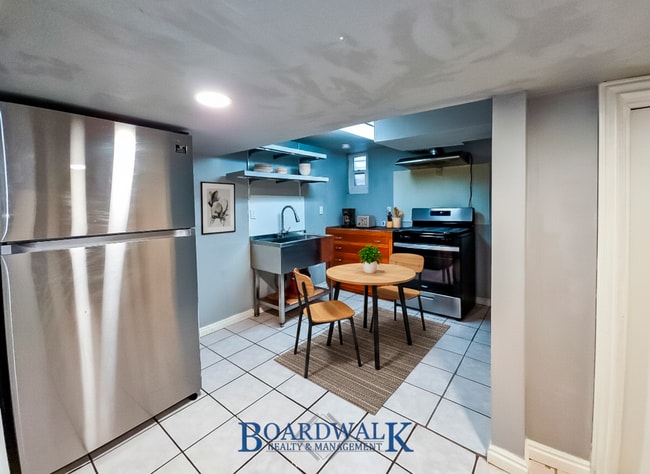 Photo - 1748 S Main St Apartment