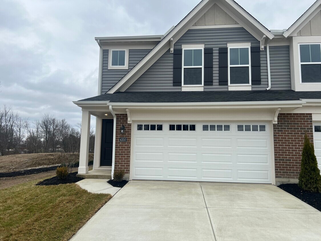 Foto principal - 4250 Family Farm Dr