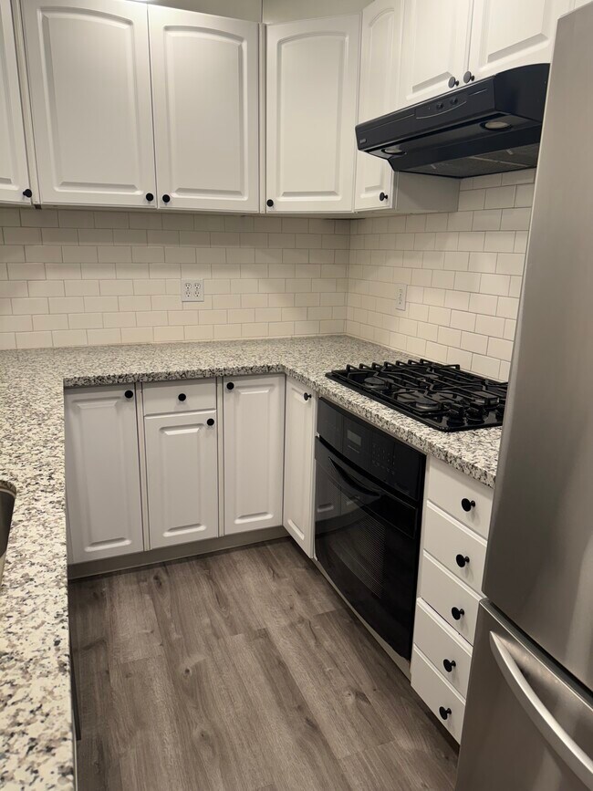 Foto del edificio - 5618 Madison Ave