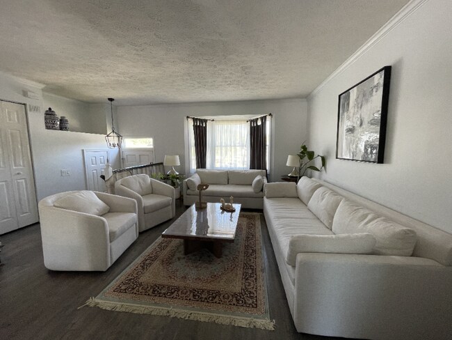 Foto del edificio - 8122 Brightridge Ct