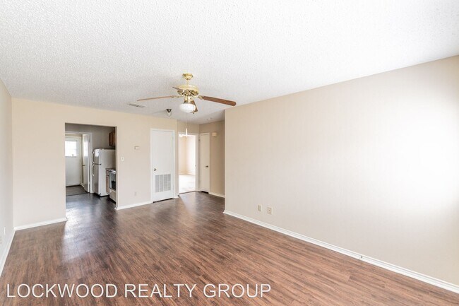 Building Photo - 4545 Hoeneke Dr