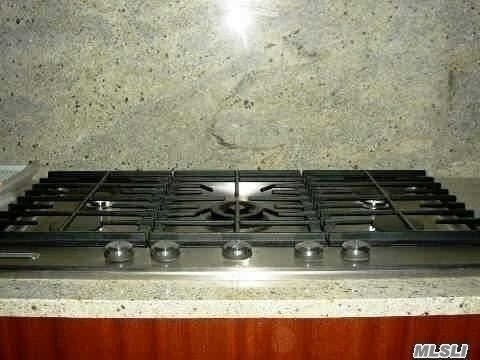 Foto del edificio - 2641 Montauk Ave