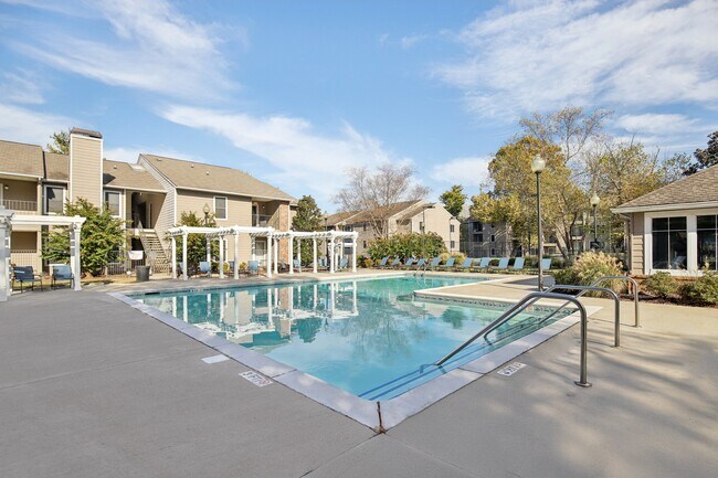 Foto del edificio - 1070 Main Apartments