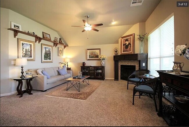 Photo - Incredible 4 Bed 2 Bath In Edmond House
