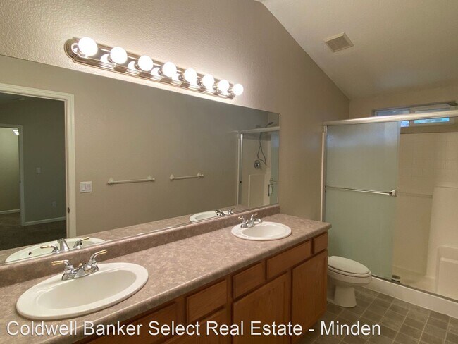 Foto del edificio - 3 br, 2 bath House - 252 Walker St