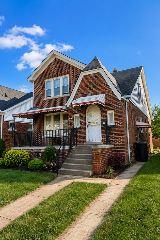 Building Photo - 15340 Hartwell St