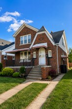 Building Photo - 15340 Hartwell St