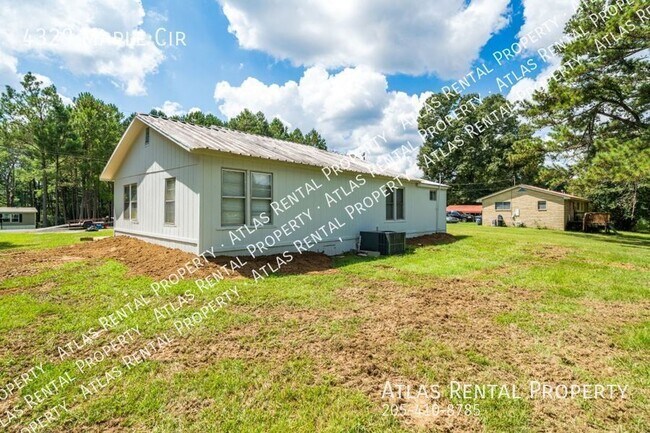 Foto del edificio - 4329 Maple Cir