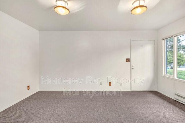 Building Photo - 624 Fountain Ave