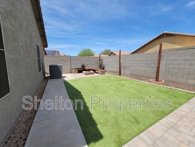Building Photo - 15608 W Acapulco Ln