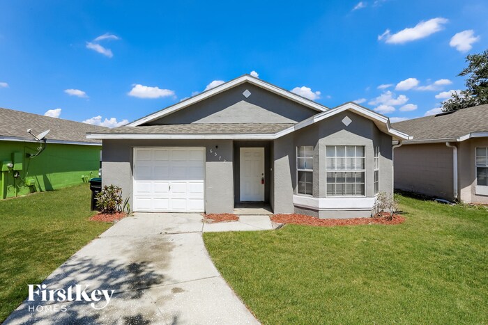 Foto principal - 6572 Viewpoint Ct