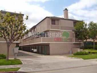 Primary Photo - 1002 N Parton St