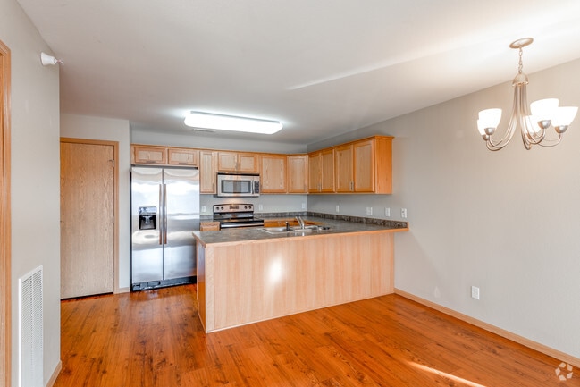 Mandan, ND Pet Friendly Condos