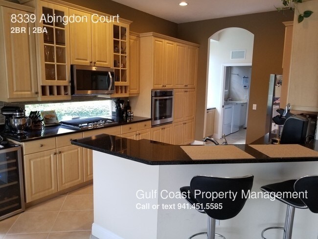 Foto del edificio - 8339 Abingdon Ct