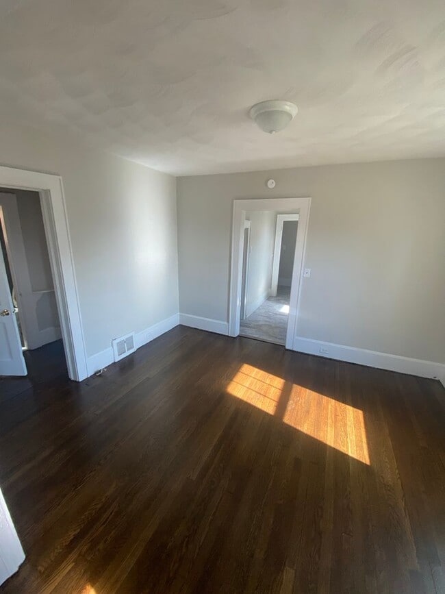 Foto del edificio - 1423 Burrell St NW