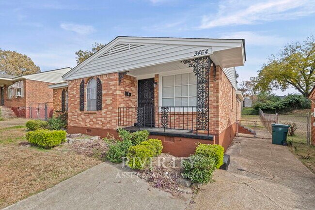 Building Photo - Westwood Beauty!!!! Section 8 Welcomed !!!!!