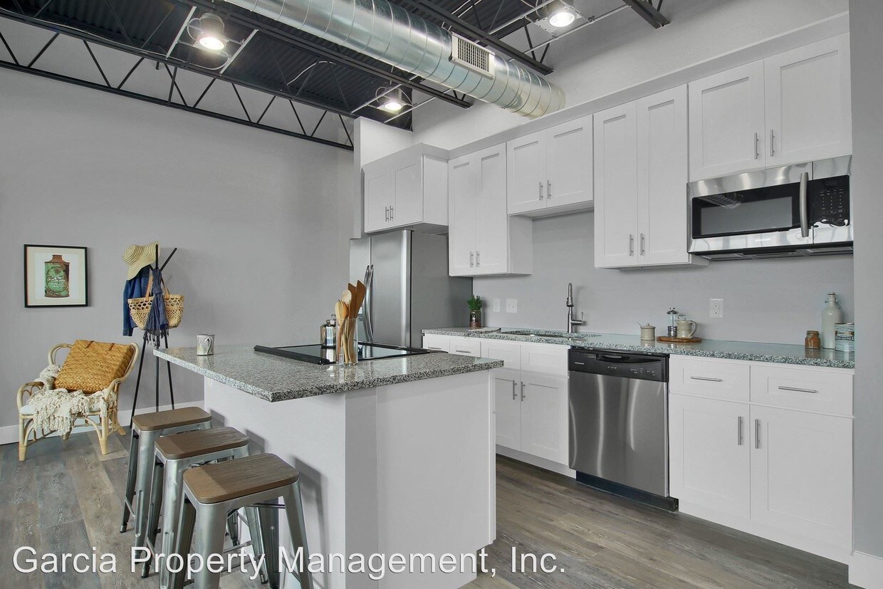 Foto principal - 4650 Hampton Ave