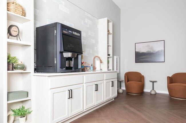 Interior Photo - Ivy at SOCO