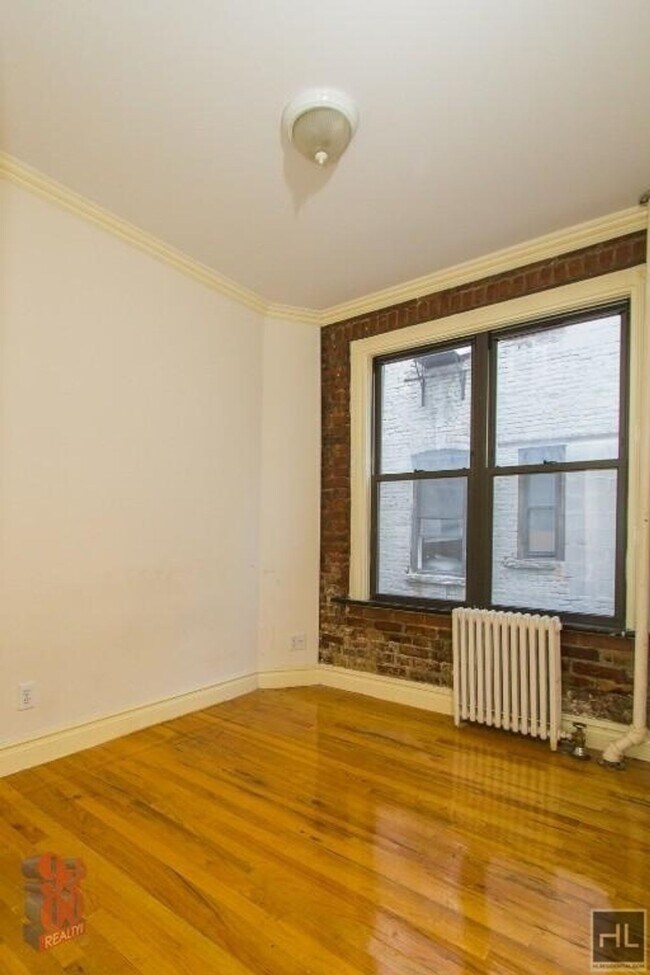 Building Photo - E 13TH ST.