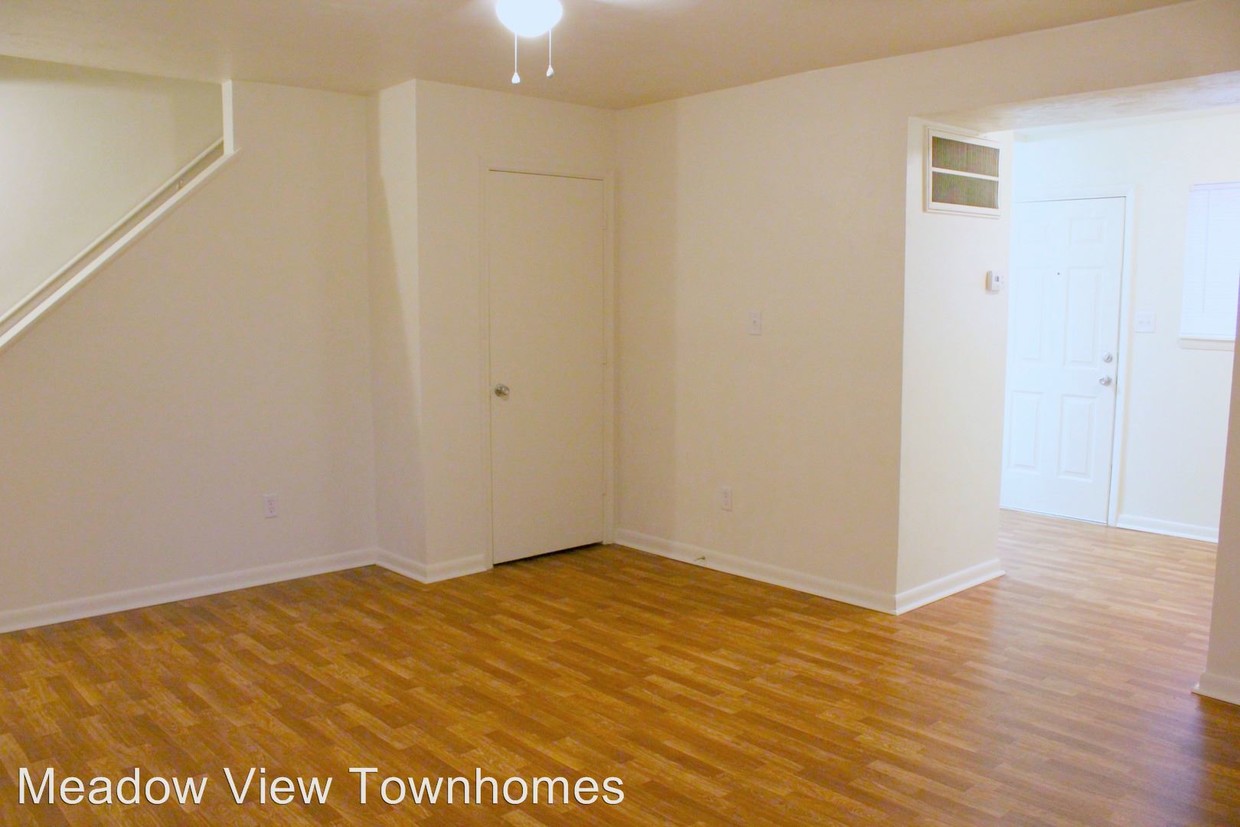 Foto principal - 4619 Marshall Ave