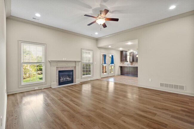 Foto del edificio - 1811 Trellis Ln