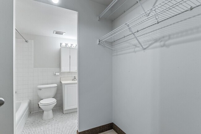 Foto del interior - Studios at 7 Corners