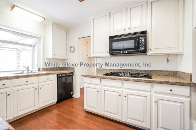 Building Photo - Charming 4-Bedroom Placentia Home with Fireplace, Covered Patio & Fresh Updates