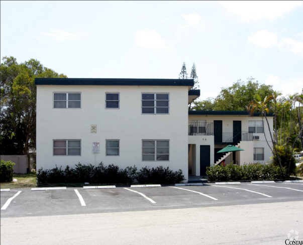 Foto del edificio - 180 SW 8th St