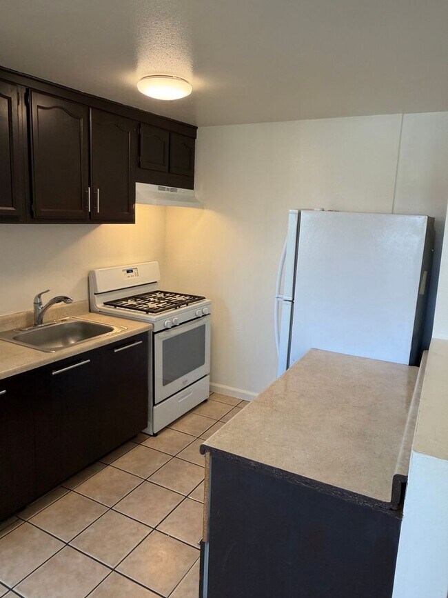 Foto del edificio - 12940 Prairie Ave