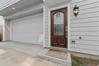 Building Photo - 623 Link Rd