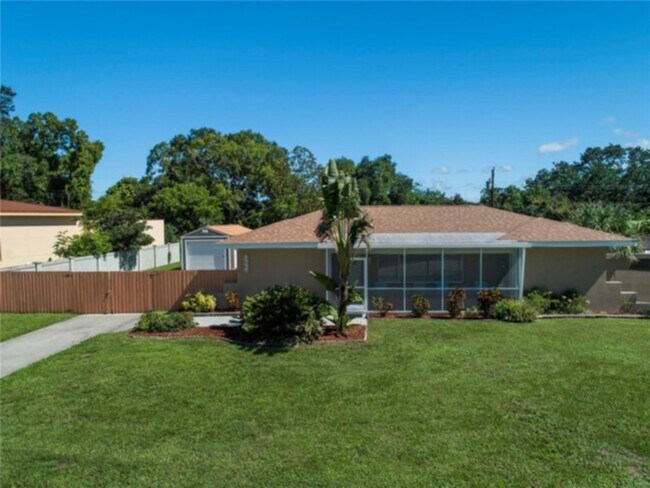 Building Photo - 2557 Ringling Blvd