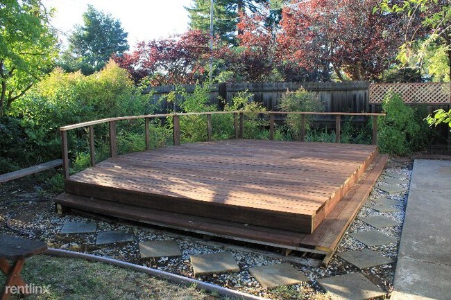 Foto del edificio - 188 Higgins Ave