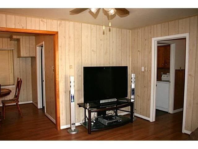 Building Photo - 438 W Phillips Ct