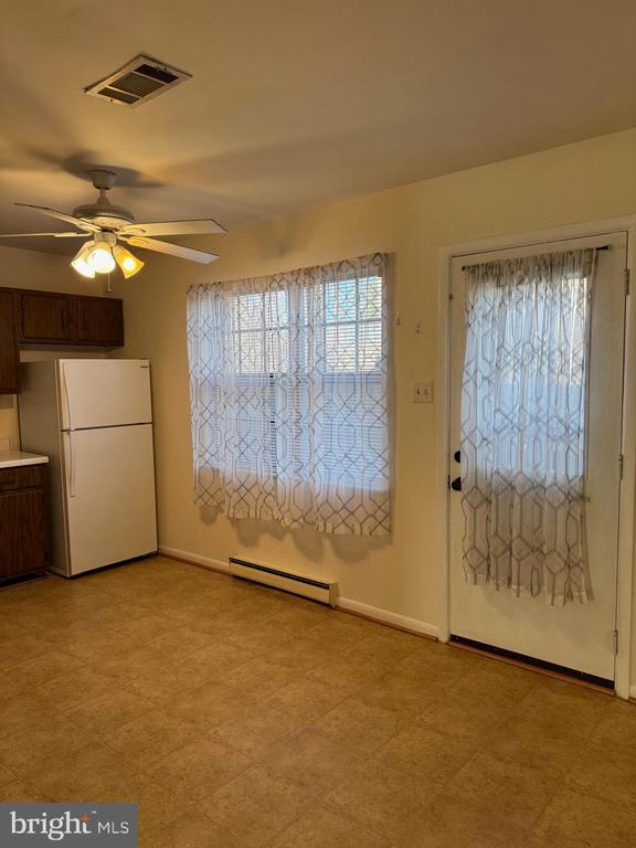 Foto del edificio - 238 Cameron St