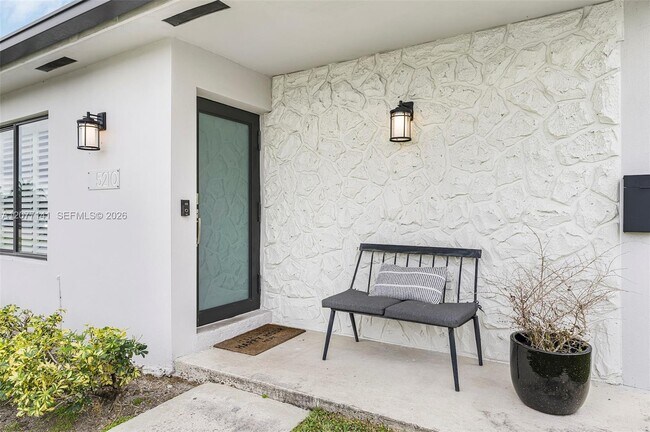 Foto del edificio - 5210 SW 128th Ct