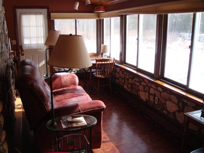 Building Photo - 33 Riverlake St