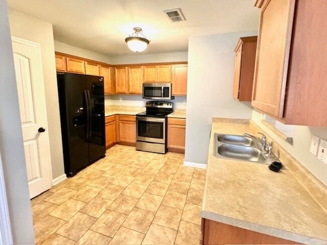 Photo - ColtonDr4037 Apartment