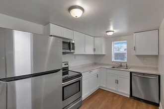 Building Photo - 280 1/2-85-82 S Wheatland Ave