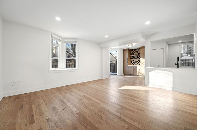 Foto del edificio - 2069 N Larrabee St