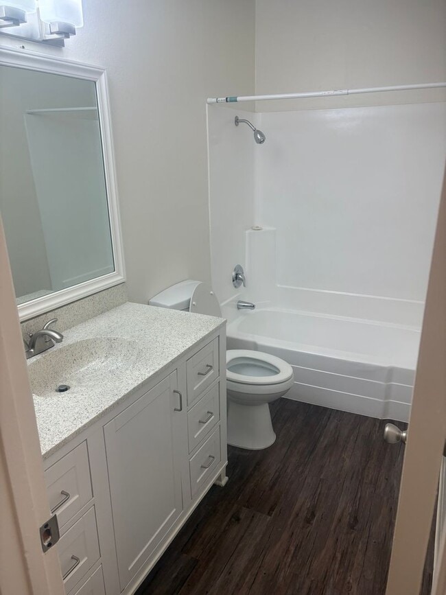 Foto del interior - 156 Arbor Park Apartments