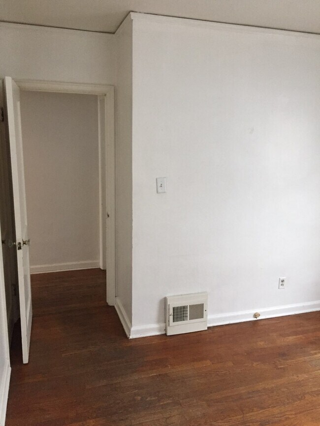 Foto del edificio - 1805 Glenbrook Dr