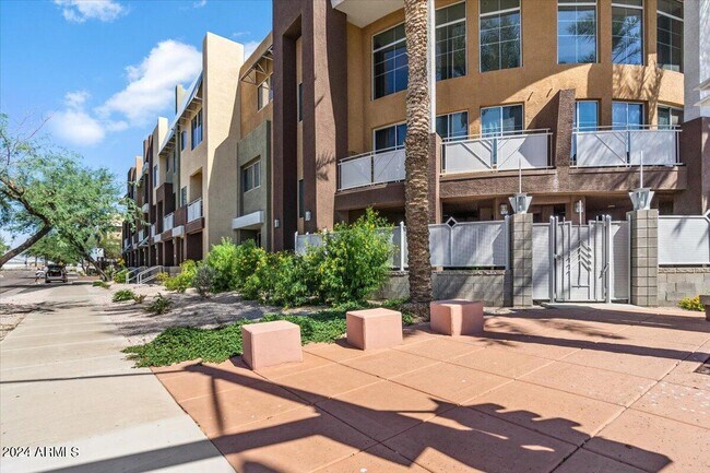 Building Photo - 6745 N 93RD Ave