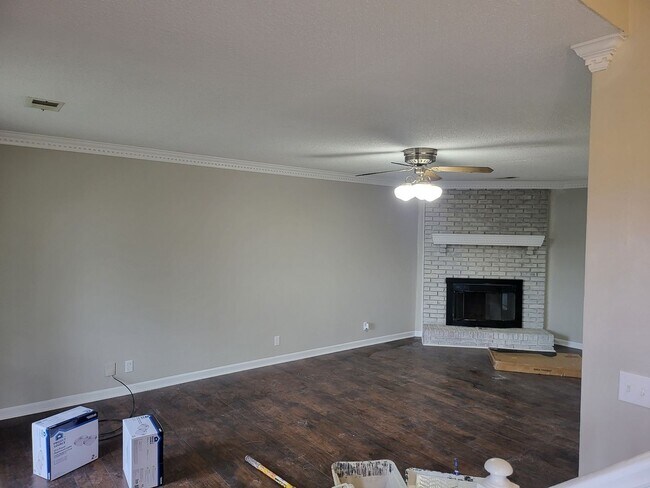 Foto del edificio - Large two-story colonial style home, Antioch