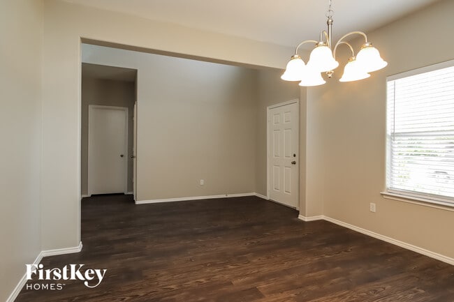 Building Photo - 8610 Sunny Gallop Dr