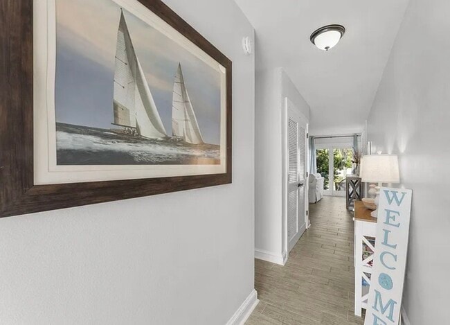 Foto del edificio - 485 Gulf Shore Dr