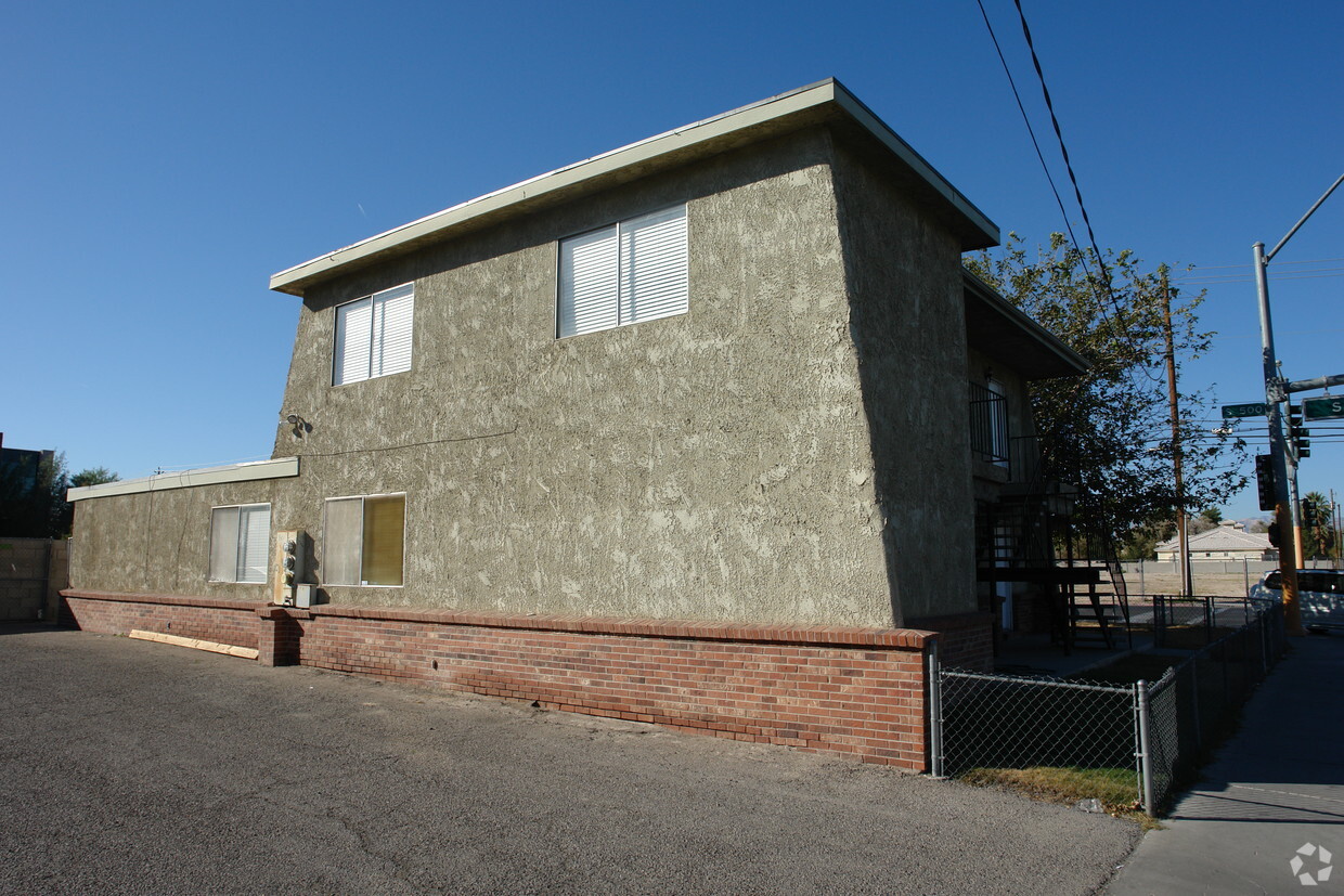 Primary Photo - 501 Shadow Ln