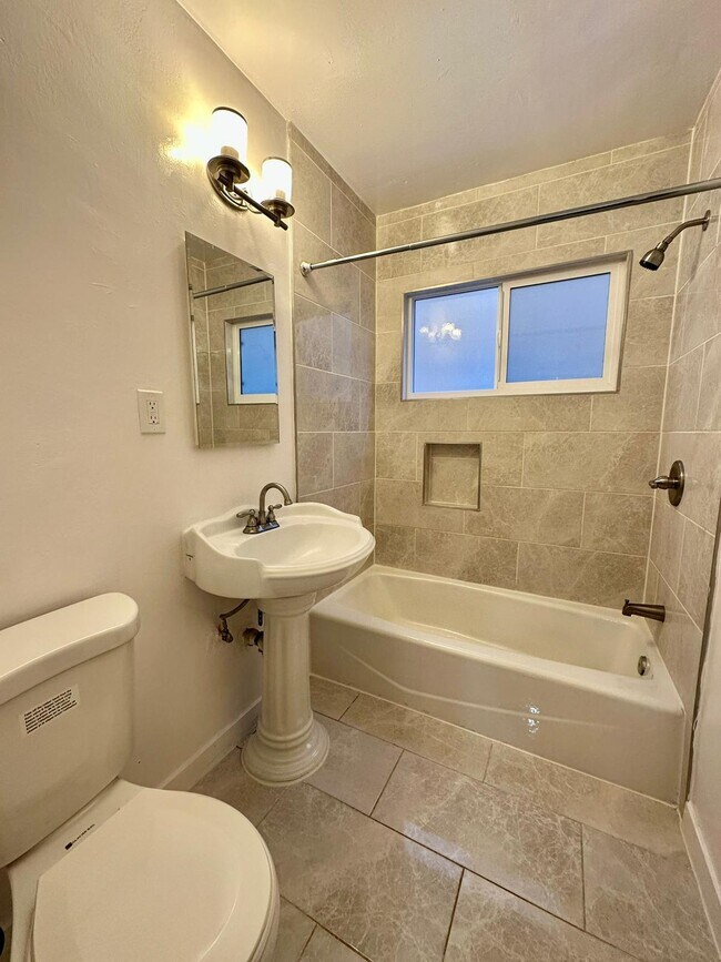 Foto del edificio - 133 N Edgemont St